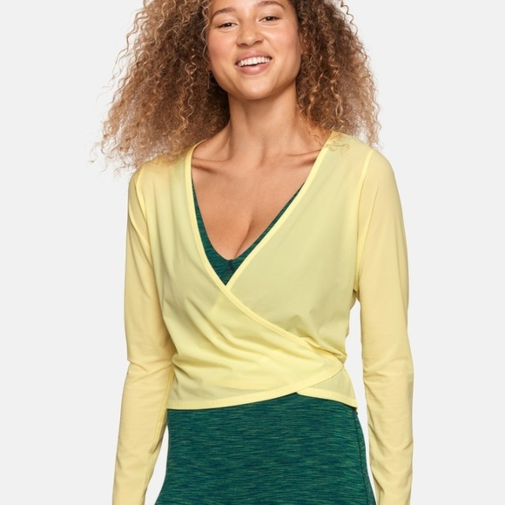 Outdoor voices tissue weave wrap top